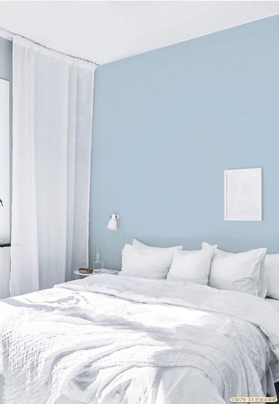 Mã số 15079-11, -12, -14 cung cấp cho quý khách nhiều tùy chọn về màu xanh của mã giấy dán tường 15079-13, từ màu sắc đậm đến nhạt.